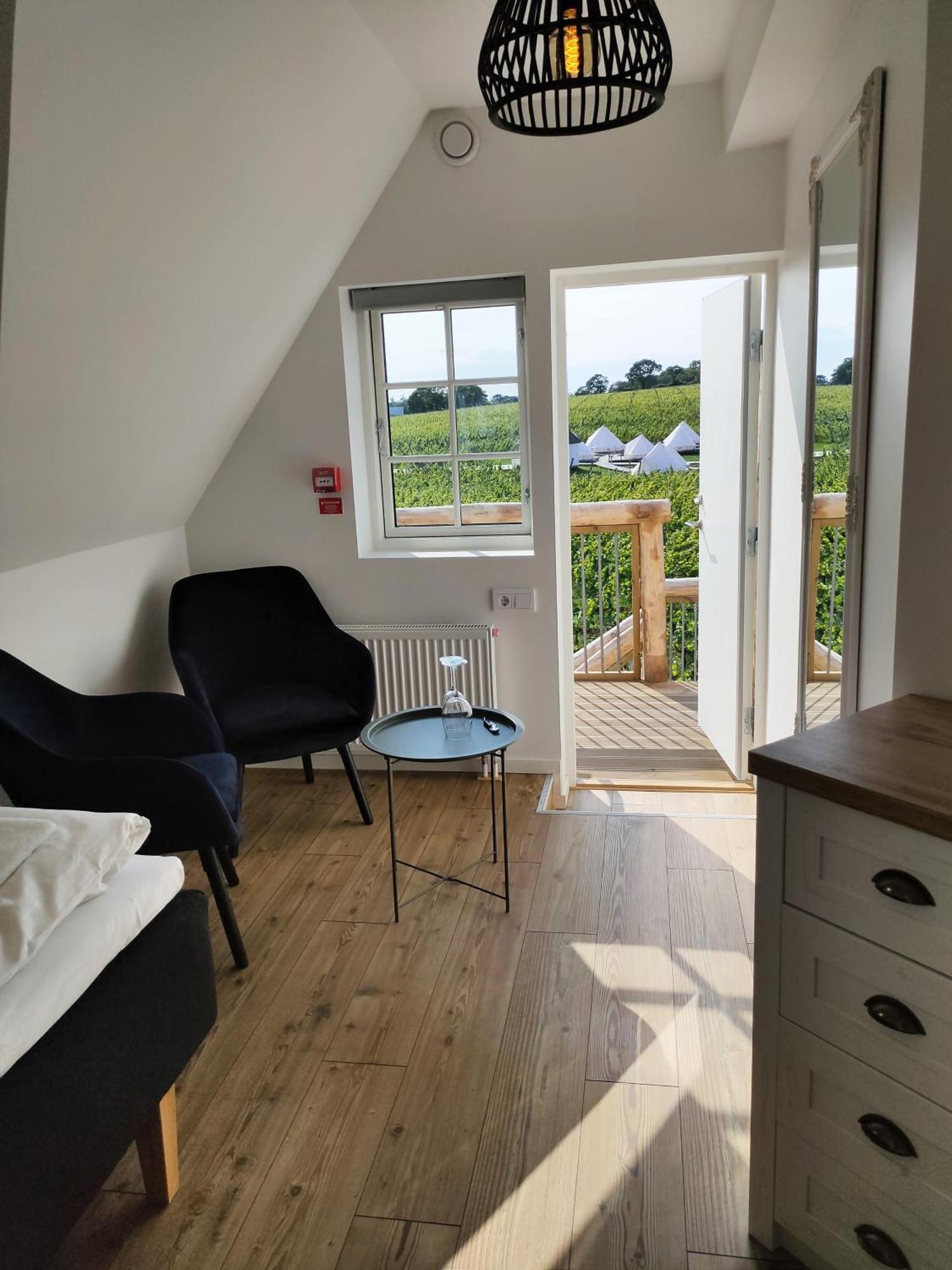Hotel Vingarden I Arild Esterno foto
